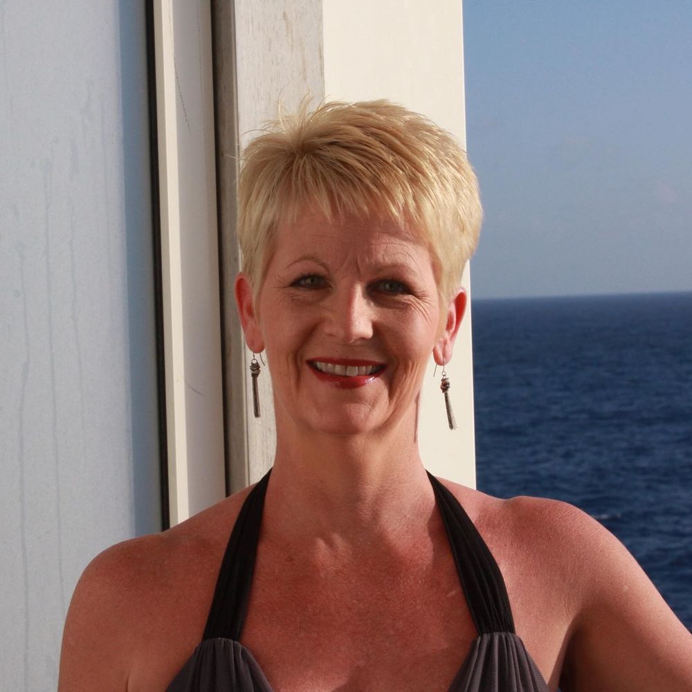 Meet your Posher, Deborah